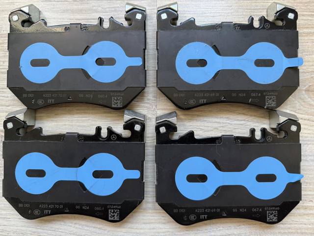 Pastillas freno delanteras Mercedes A0004200604 precio, desde 83,55 EUR