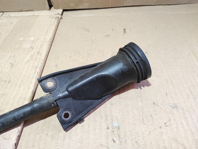 8200722806 Renault (RVI) Cuello de llenado de aceite