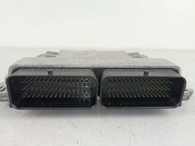 ECU 8200483732 Renault (RVI)