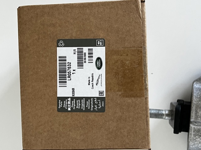 Soporte de motor, Izquierda / Derecha LR057632 Land Rover