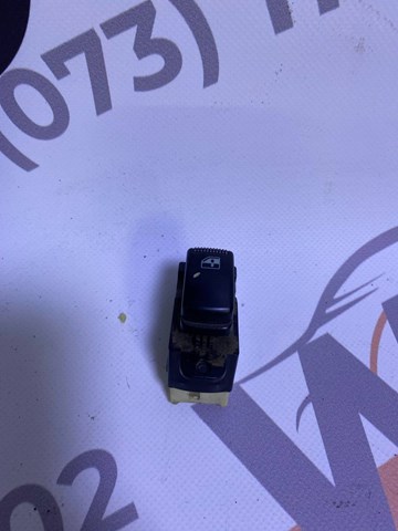 Botón de encendido del motor del elevalunas delantero derecho Hyundai/Kia 935782D000 precio, desde 23,23 EUR