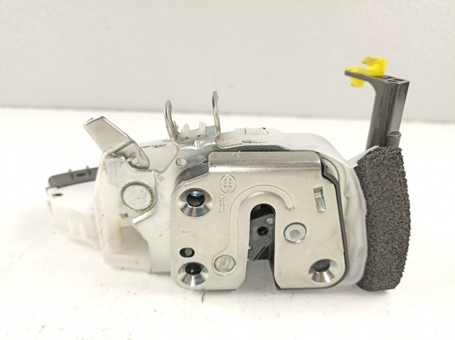 805014CC0A Nissan/Infiniti Cerradura de puerta