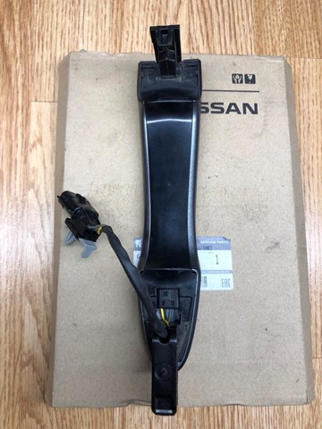 806404EA2C Nissan