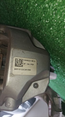 104462200D Tesla Motors pinza de freno delantera derecha