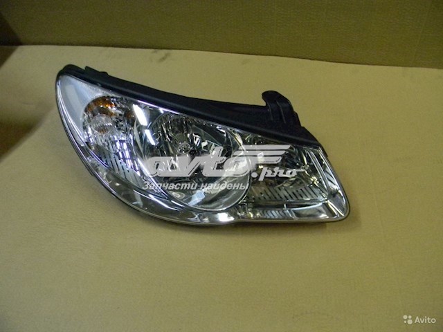 Faro derecho 921022H021 Hyundai/Kia