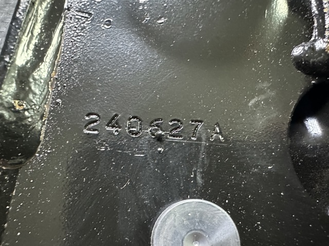 Comprar LR126119 Land Rover Brazo inferior izquierdo de la suspensión delantera