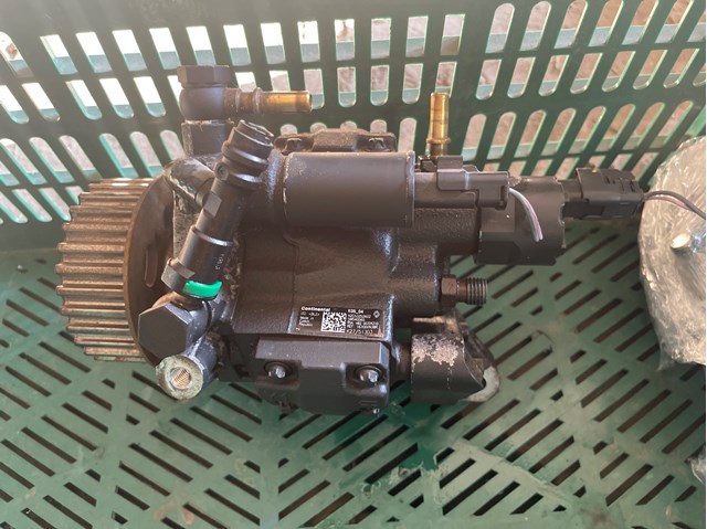 Bomba de alta presión de combustible Renault (RVI) 8200704210 precio, desde 236,68 EUR