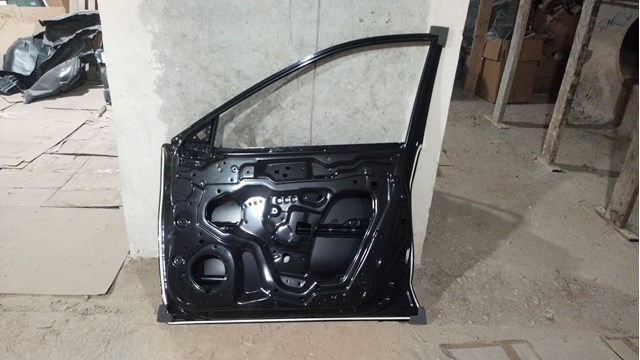 80100-4BA0A Market (OEM) puerta delantera derecha