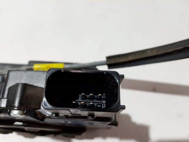Cerradura delantera derecha Peugeot/Citroen 1677681380