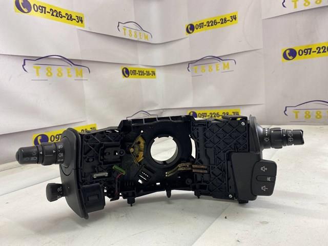Mando intermitente derecho Renault (RVI) 8200127728