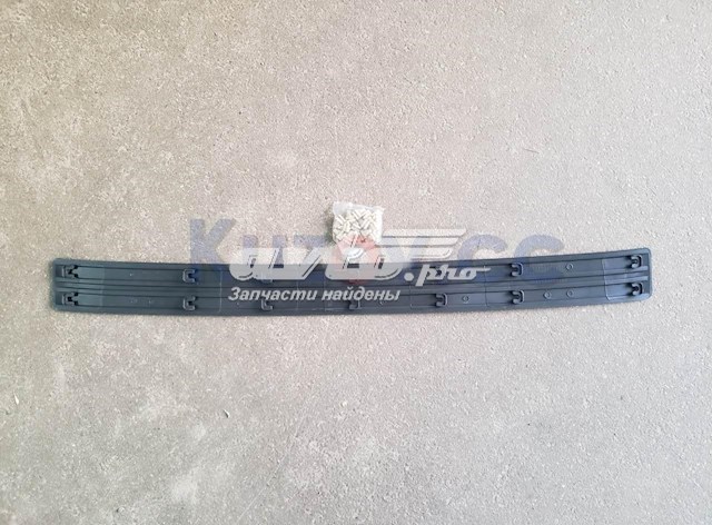 FP3737951 FPS Protector superior del parachoques trasero (estribo)