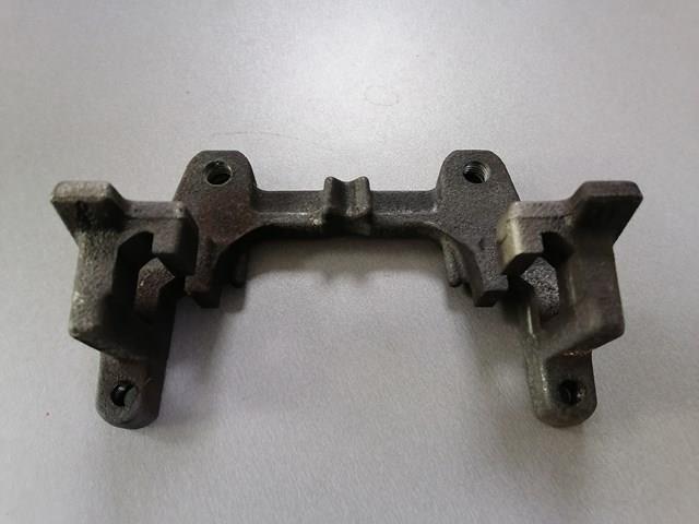 Estribo de pinza de freno trasero Ford Fusion 