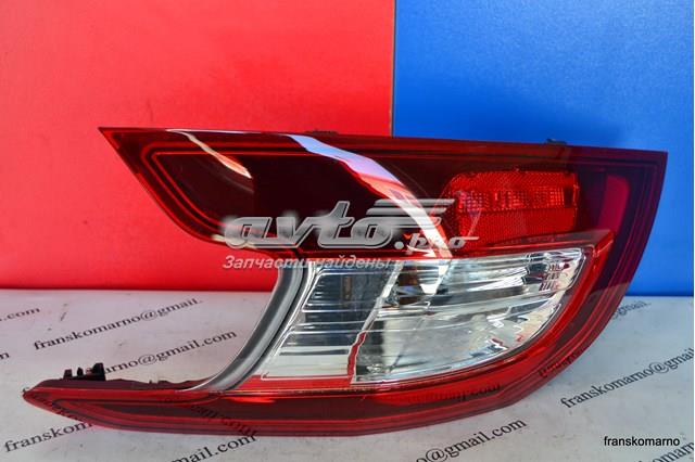 Piloto posterior exterior derecho PEUGEOT 9677817580