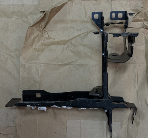 Comprar 51648071632 BMW Soporte de fijación del faro delantero derecho