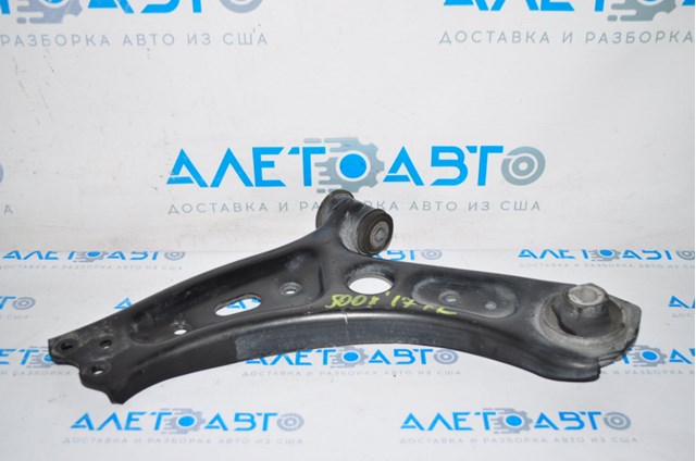 Brazo inferior izquierdo de la suspensión delantera 68248007AA Chrysler