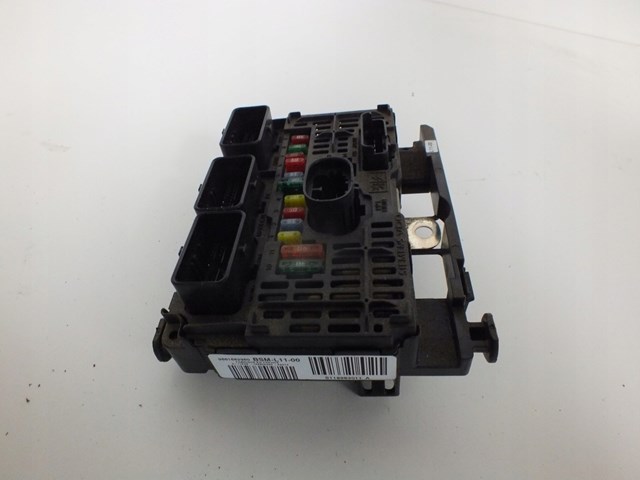 9661682980 Peugeot/Citroen Caja de relés y fusibles