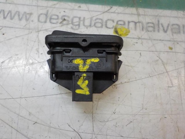 Boton Bloqueo Para Puerta Volvo 30773333
