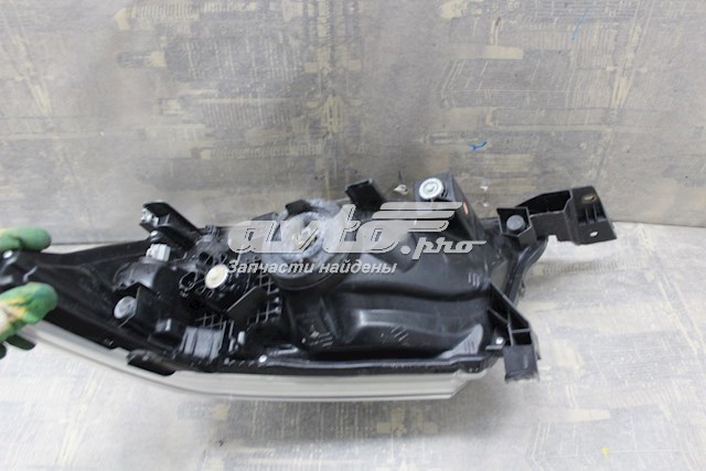 Comprar 811100K401 Toyota Faro derecho
