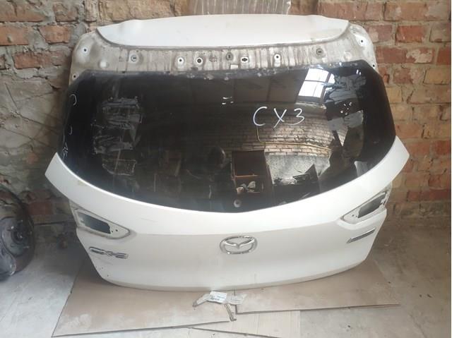 Puerta trasera DKY06202XC Mazda