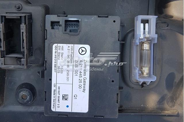  Mercedes A2114452500