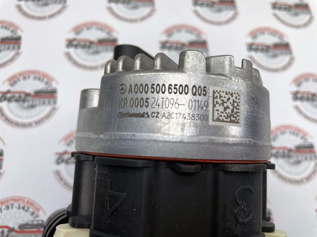 Bomba de agua eléctrica auxiliar Mercedes 000500650080