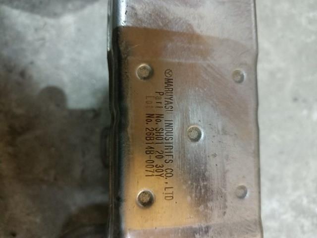 Enfriador de recirculación de gases de escape EGR SH012030Y Mazda