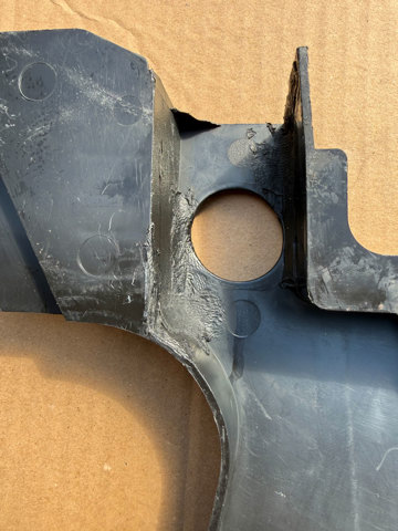 622405NA0A Nissan/Infiniti Cubierta superior del panel frontal (soporte del radiador)