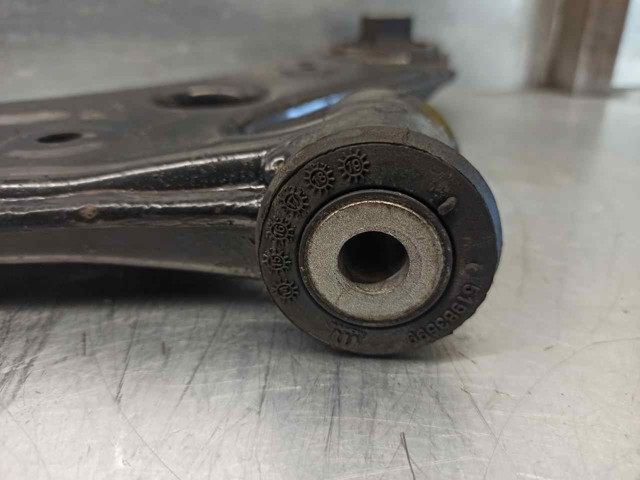 Comprar 52082897 Fiat/Alfa/Lancia Brazo inferior derecho de la suspensión delantera