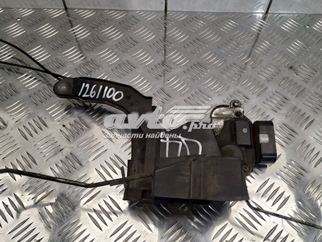 6930342100 Toyota cerradura de puerta delantera derecha