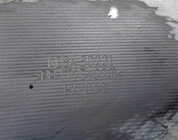 KB8A50221 Mazda Defensa trasero