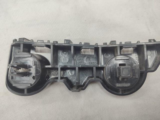 Comprar 622245RB0A Nissan/Infiniti Soporte de parachoques delantero derecho