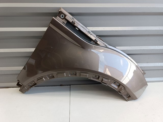 LR066922 Land Rover Aleta delantera