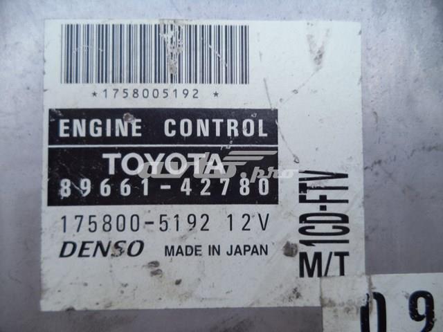 8966142780 Toyota módulo de control del motor (ecu)