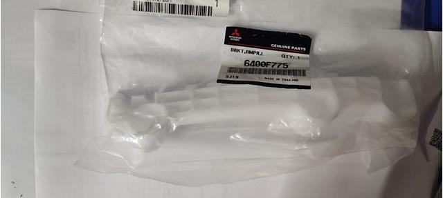 Soporte de parachoques delantero izquierdo Mitsubishi 6400F775 precio, desde 11,16 EUR