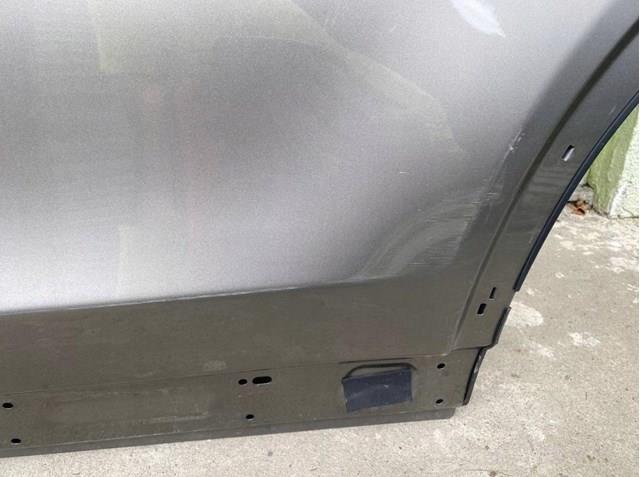 Puerta trasera izquierda Land Rover LR061285