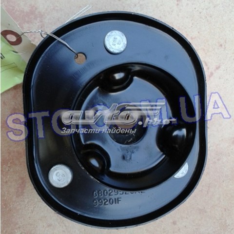 68029520AE Chrysler soporte amortiguador delantero