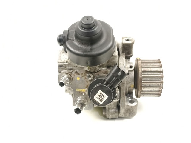 Bomba de alta presión Renault (RVI) 8201434847