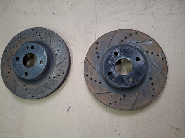 Disco de freno delantero NA5F33251A MAZDA