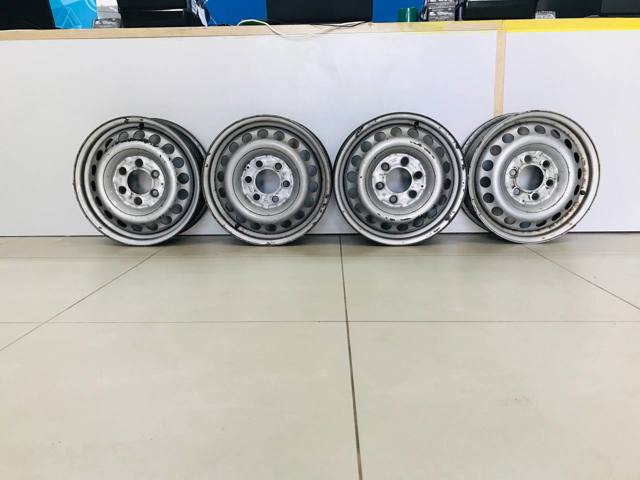 A0014013502 Mercedes Llantas de acero (Estampado)