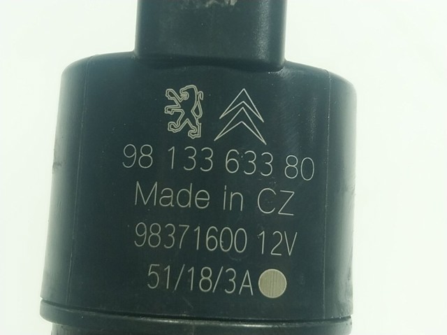 Bomba de agua limpiaparabrisas, delantera Peugeot/Citroen 9813363380 precio, desde 46,46 EUR