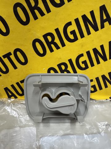 Comprar 32130722 Volvo Cubierta del motor