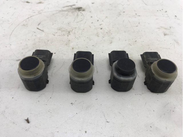 284384CL0A Nissan/Infiniti Sensor alarma de estacionamiento trasero 