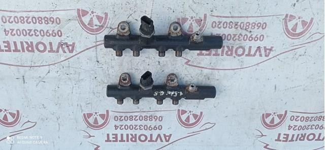 8201157327 Renault (RVI) Rampa de combustible