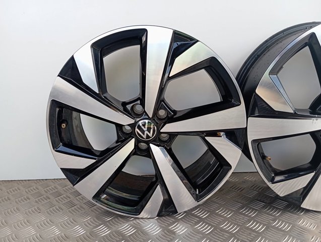 2G7601025B VAG Aros
