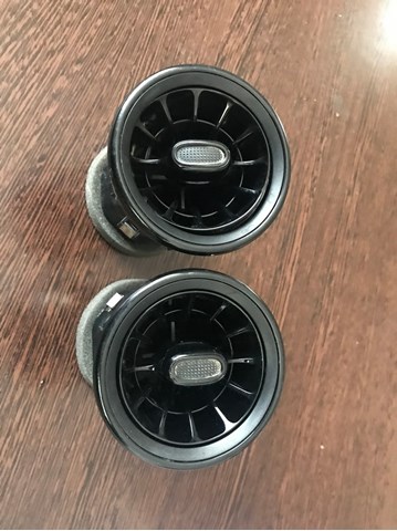 Rejilla de ventilación de salpicadero Mercedes A9108303401 precio, desde 43,71 EUR