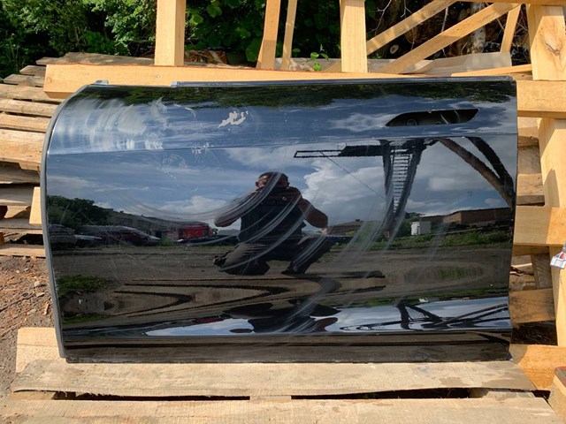 Comprar Puerta delantera izquierda Tesla Model S  5YJS