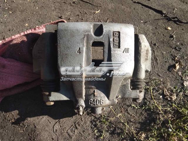 4775048160 Toyota pinza de freno delantera izquierda