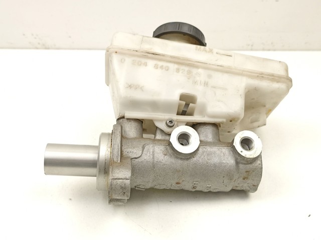 Cilindro principal de freno Nissan/Infiniti 460104KJ2B
