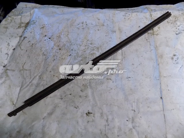 Moldura de puerta delantera izquierda Toyota Corolla (E15)