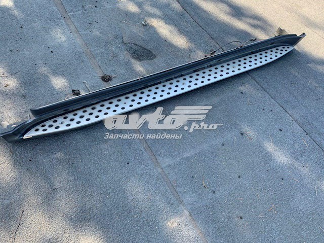 Estribo izquierdo para Mercedes GL (X164)